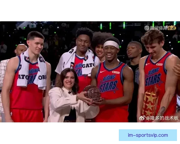 埃奇库姆创生涯新高38分 76人三人得分20+大胜国王 雷诺空砍30分蒙克伤退